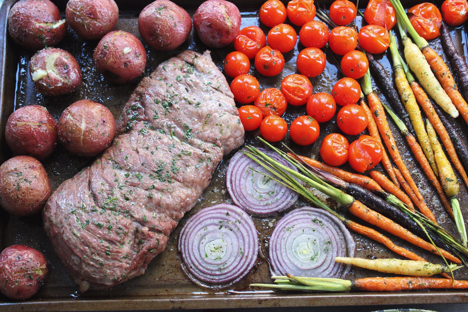 Whole30 Garlic Butter Steak and Potatoes Skillet l Joyful Healthy Eats