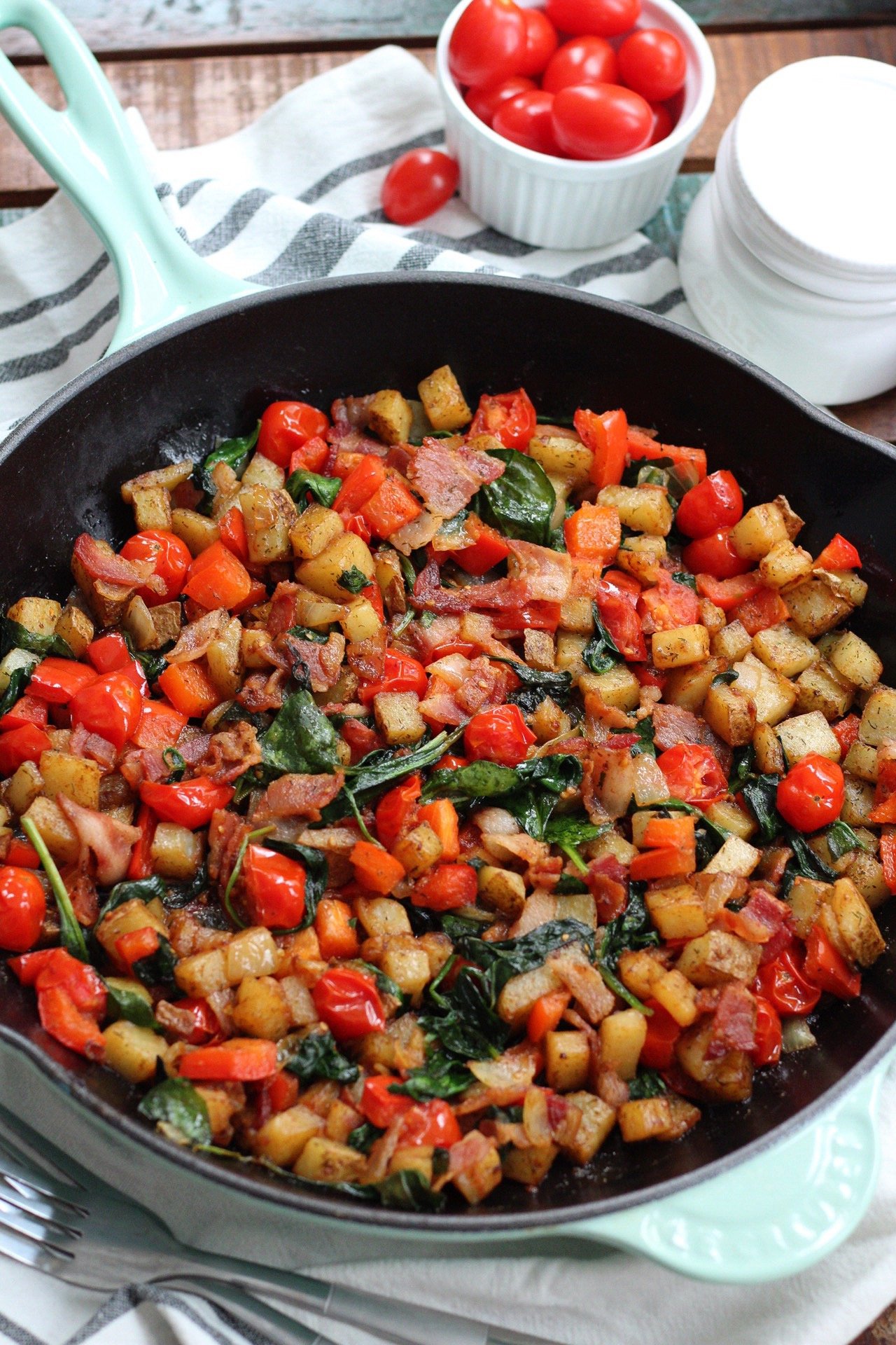 One-Pan Breakfast Skillet with Vegetables & Eggs